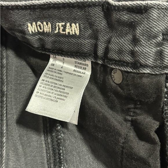 American Eagle Mom Jeans - Picture 4 of 4